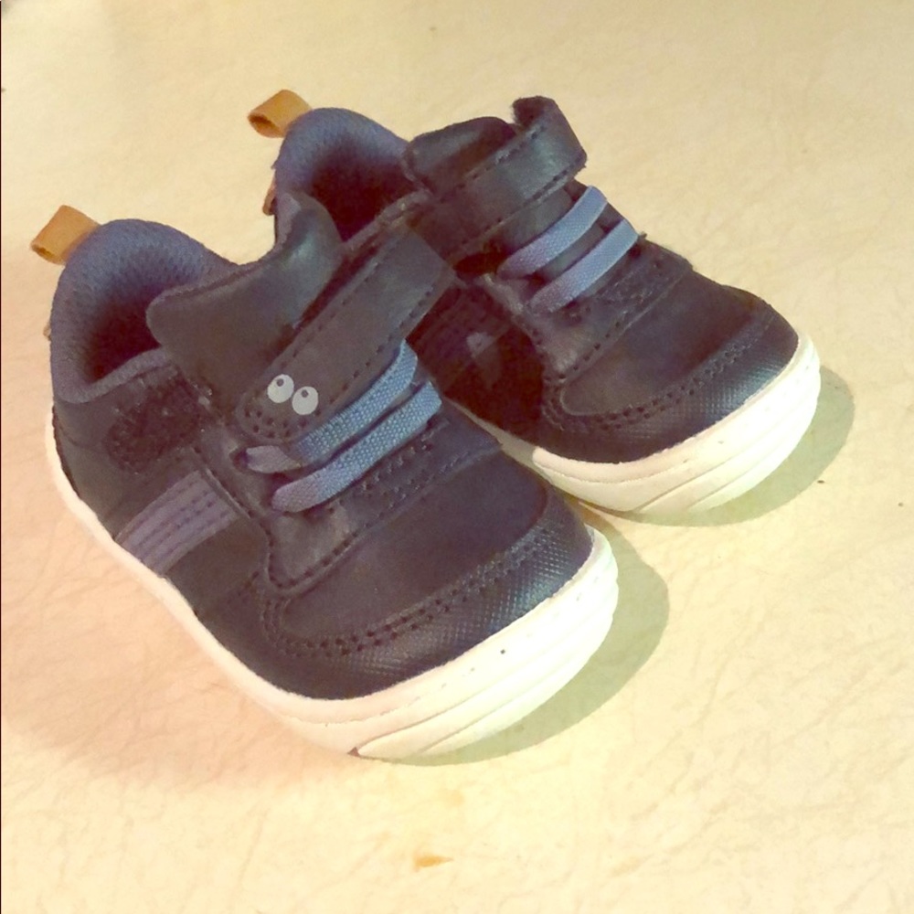 Baby walking shoes